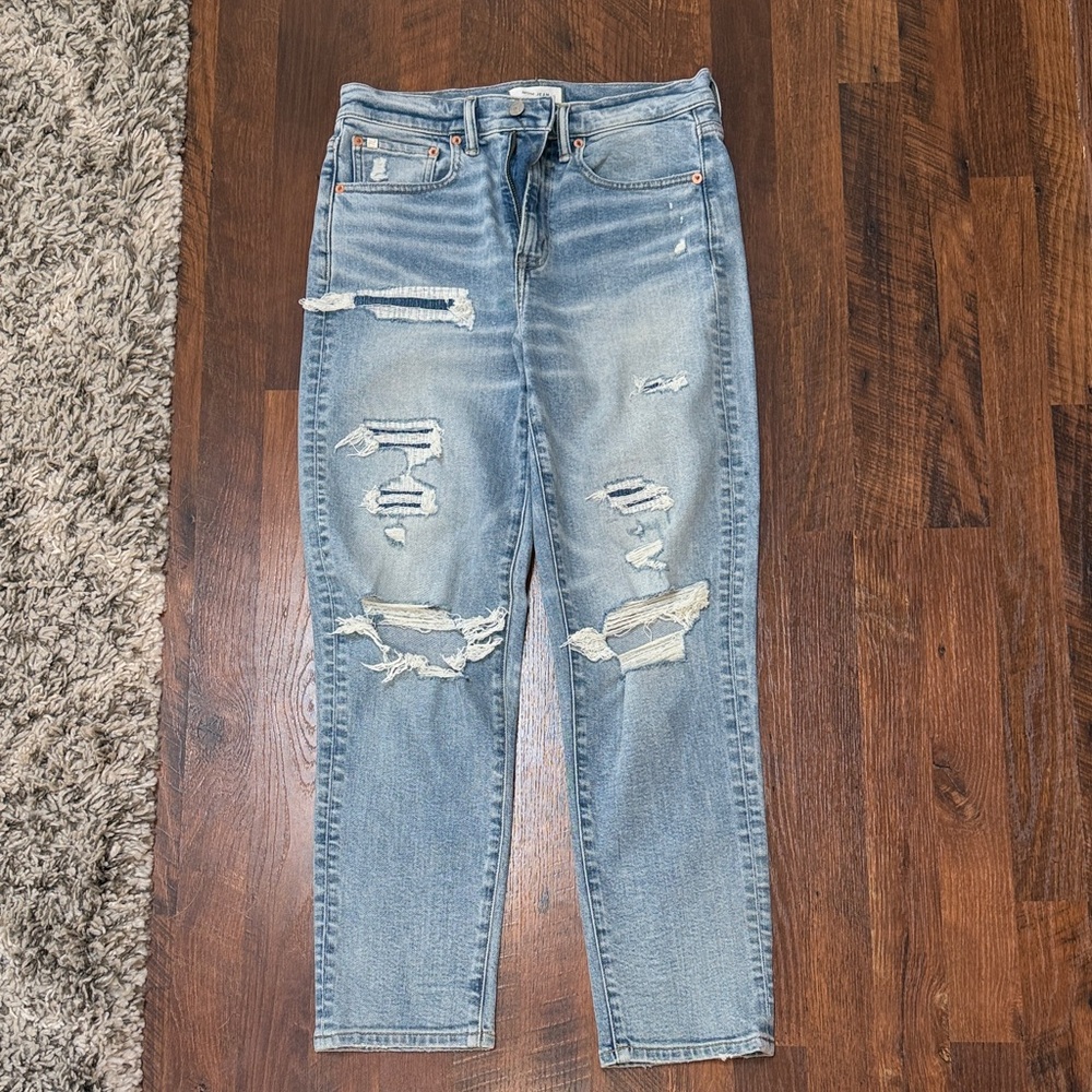 AE77 Mom Jeans